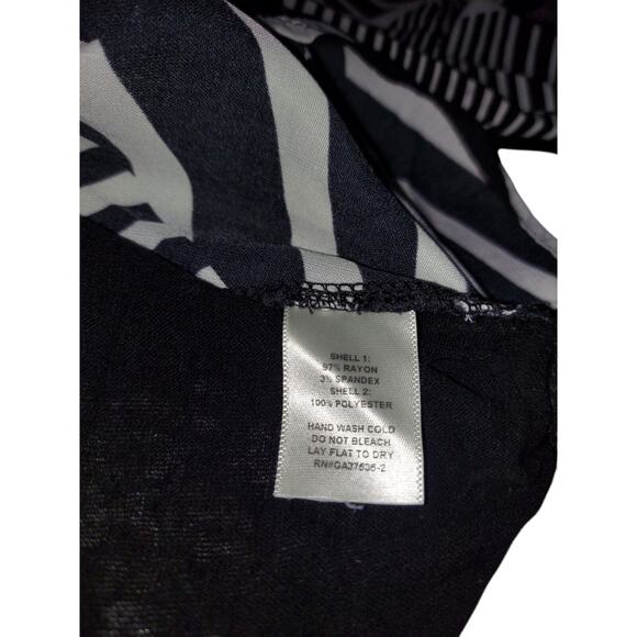 Monteau Shirt Womens MBlack 3/4 Sleeve Round Neck Pullover Sheer Abstract Trip - Picture 5 of 5